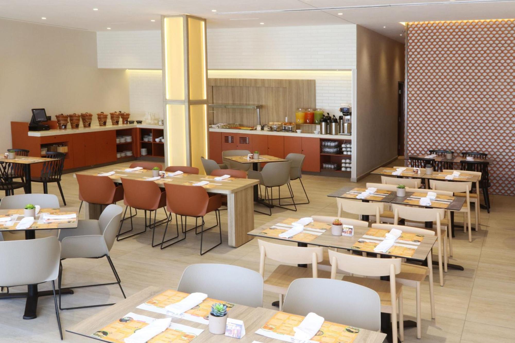 City Express Plus By Marriott Puerto Vallarta Exterior photo